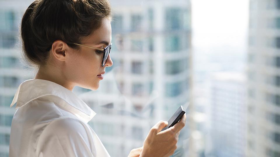 Actualmente, olhar para o smartphone tornou-se tão natural como respirar